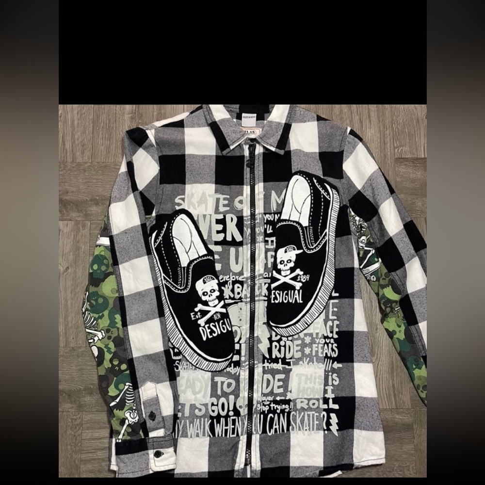 Flannel Desigual boy’s scared skull long sleeve shirt size 11/12 black white